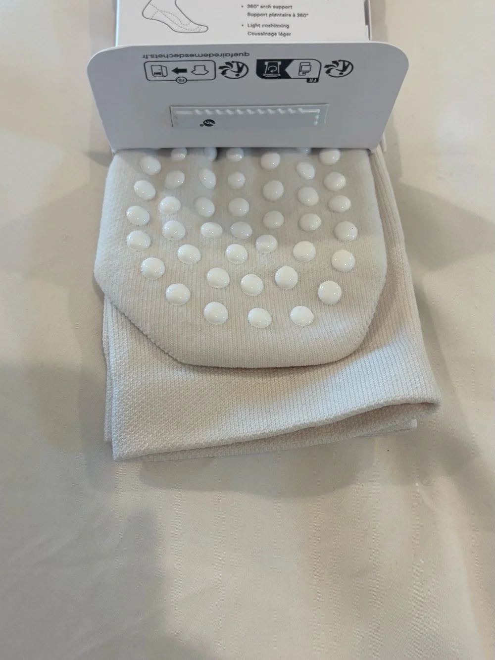 NWT Lululemon Find Your Balance Grip Socks Neutral White LG Crew Pilates Yoga
